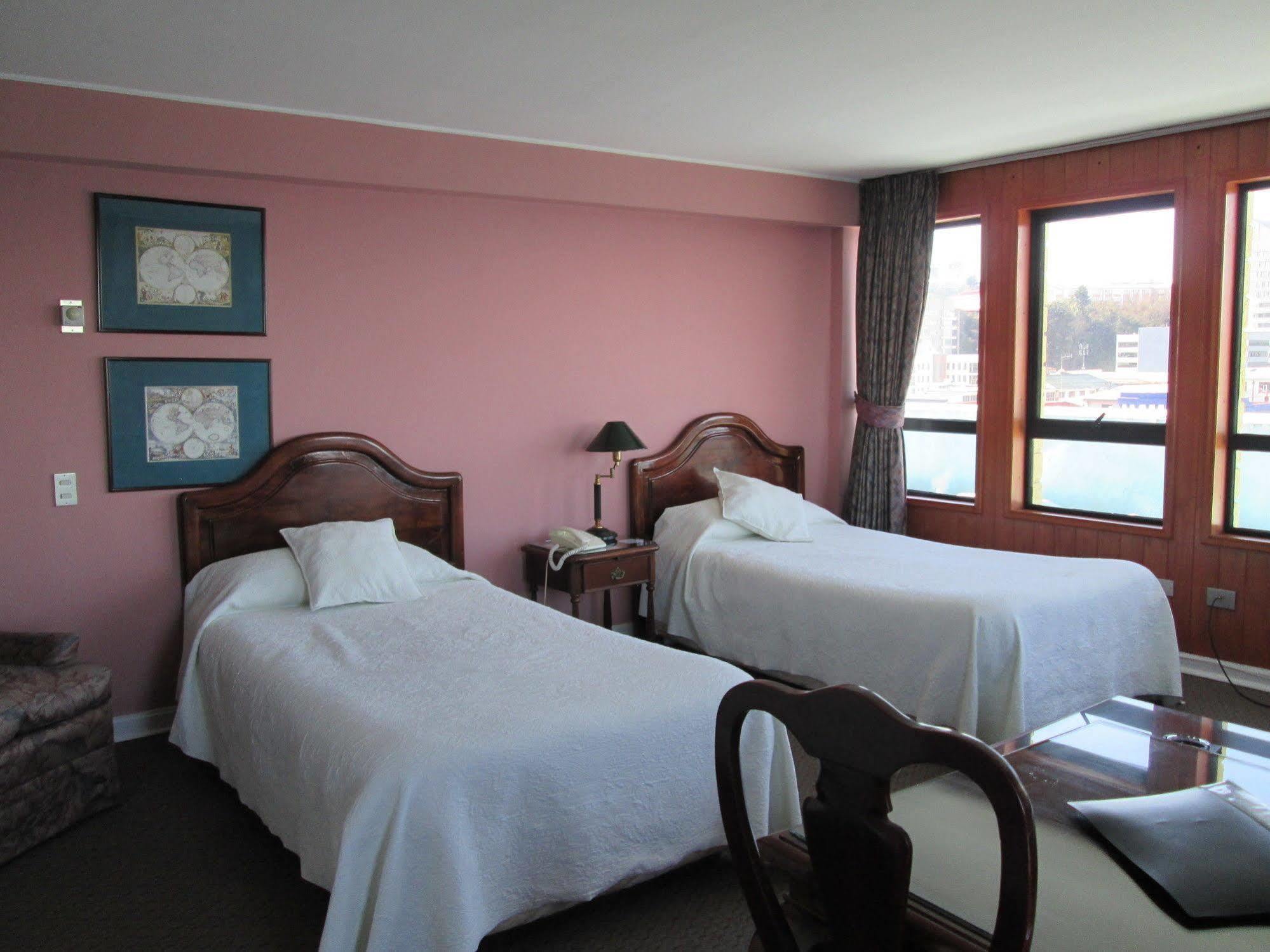 Hotel Apart Colon Пуерто Монт Екстериор снимка